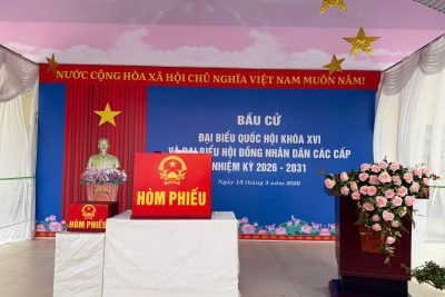 KIÊN ĐỊNH CON ĐƯỜNG MÀ ĐẢNG, BÁC HỒ VÀ NHÂN DÂN TA ĐÃ LỰA CHỌN!